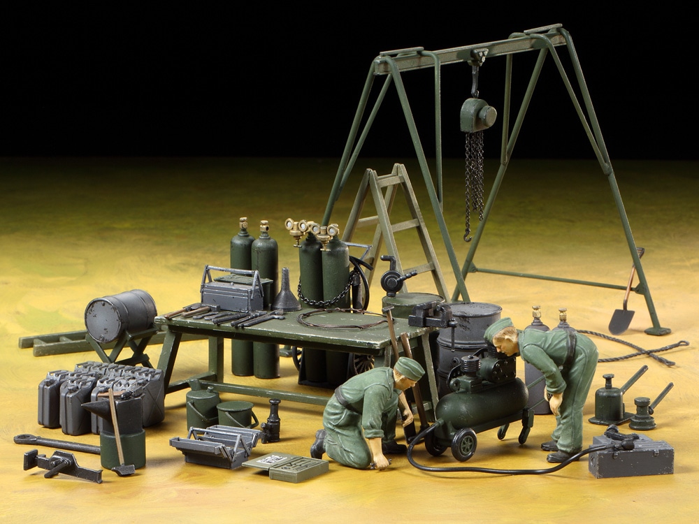 タミヤイタレリシリーズ 1/35 ドイツ野戦整備チーム・装備品セット