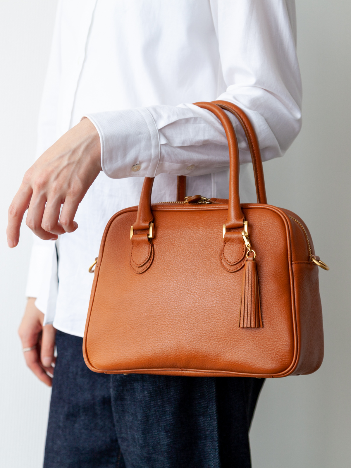 レザーミニボストンバッグ/キャメル | Factelier (ファクトリエ)