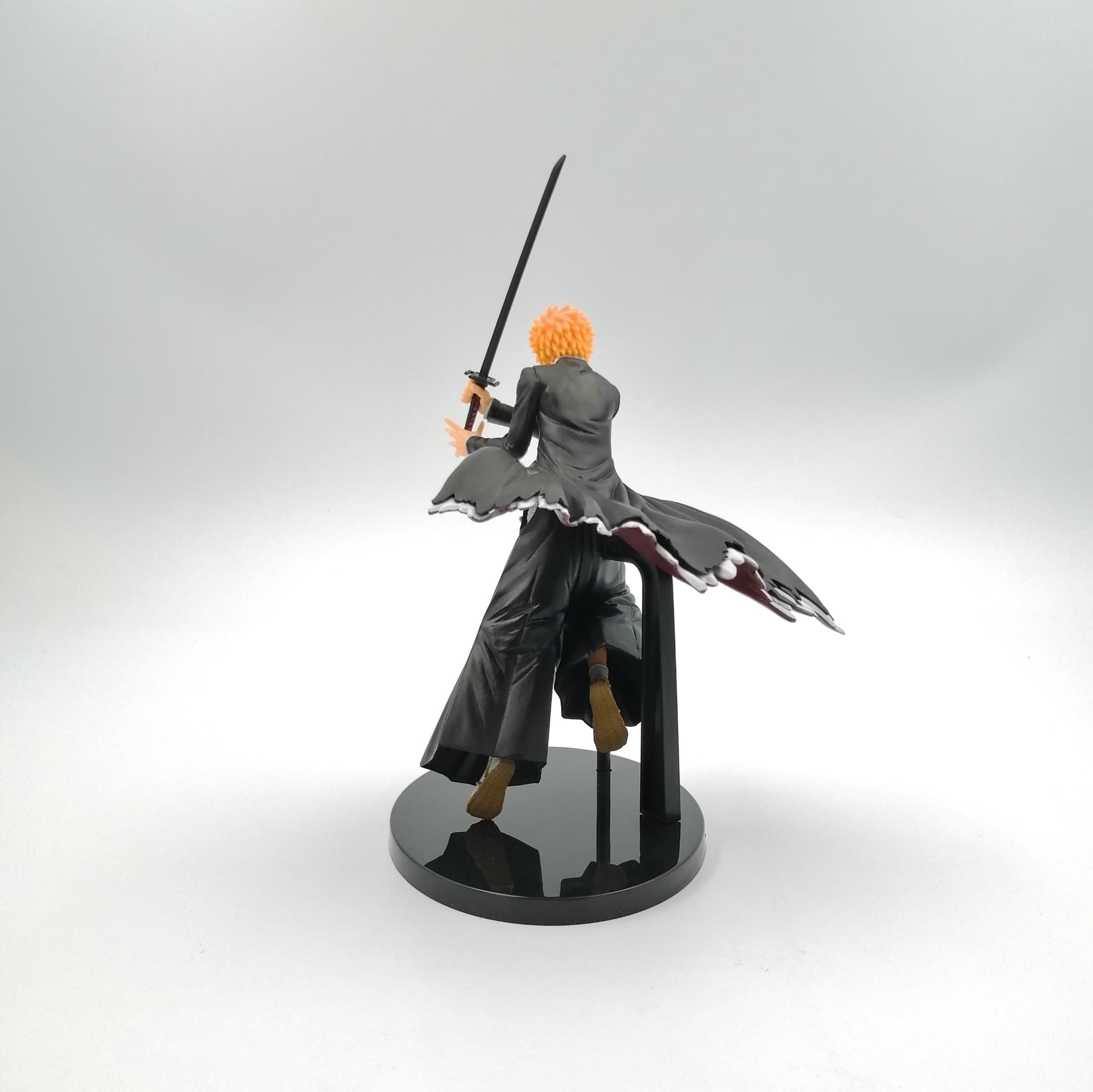 ブリーチ・黒崎一護が気迫満点のアクションフィギュアに｜オンライン