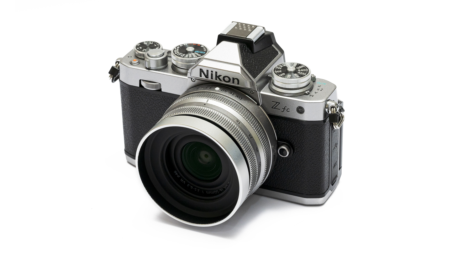 純正よりもオススメ！Nikon Z fcのキットレンズ「NIKKOR Z DX 16-50mm
