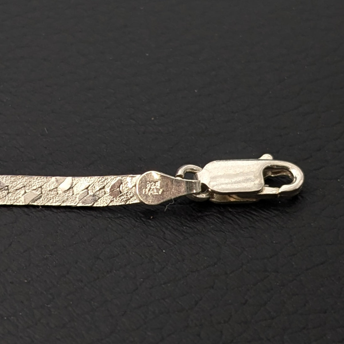 ヴィンテージ イタリアンシルバー925 ヘリンボーンチェーン