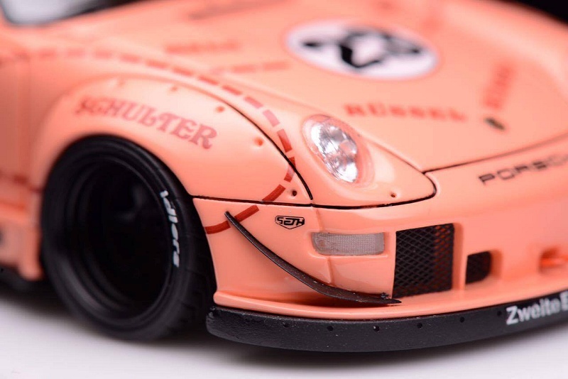 Fuelme Models 1:43 RWB 993 Pink Pig Sau • DiecastSociety.com