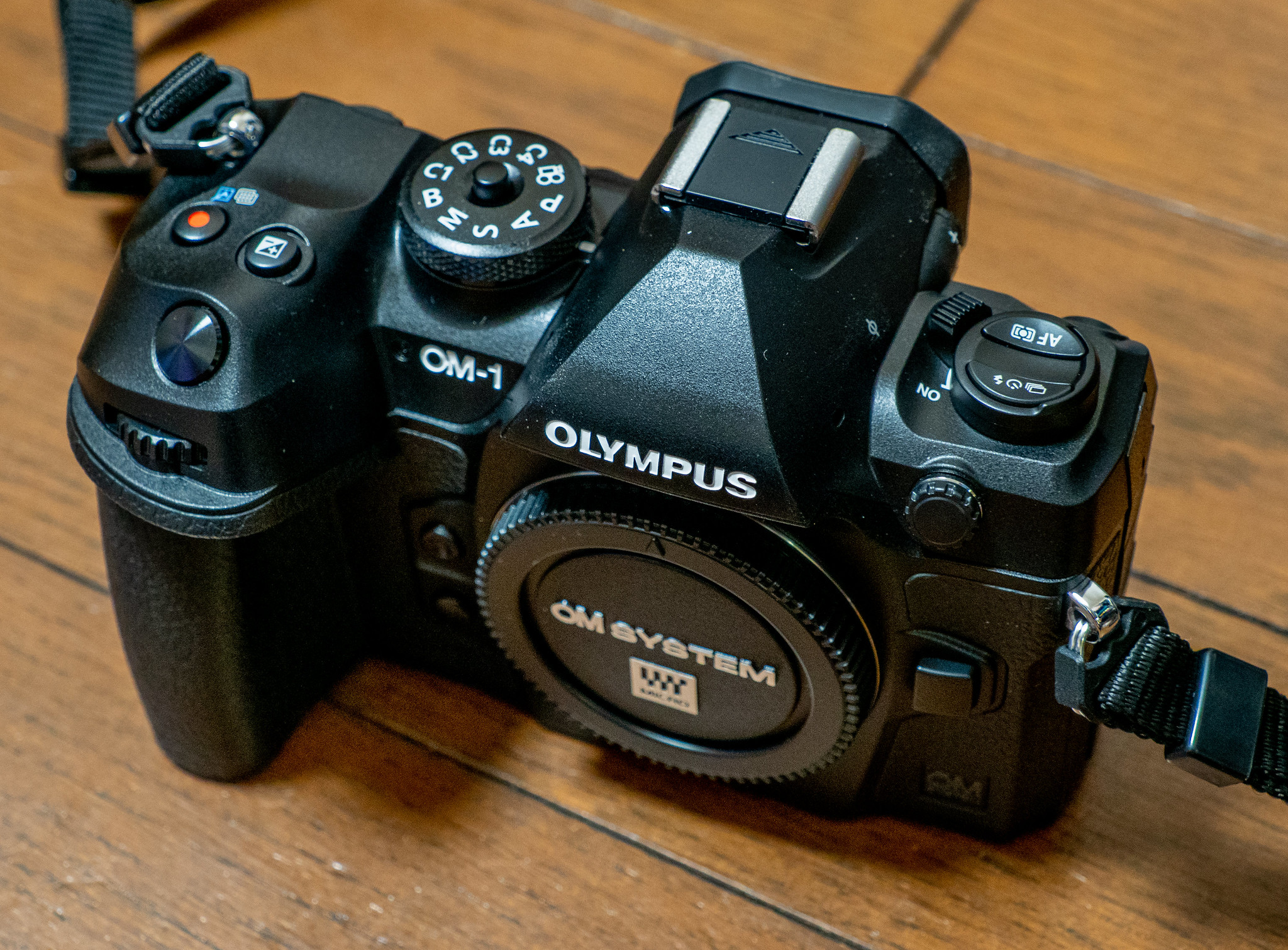 OM SYSTEM OM-1 購入しました #OMSYSTEM #OM1 | Digital Life Innovator