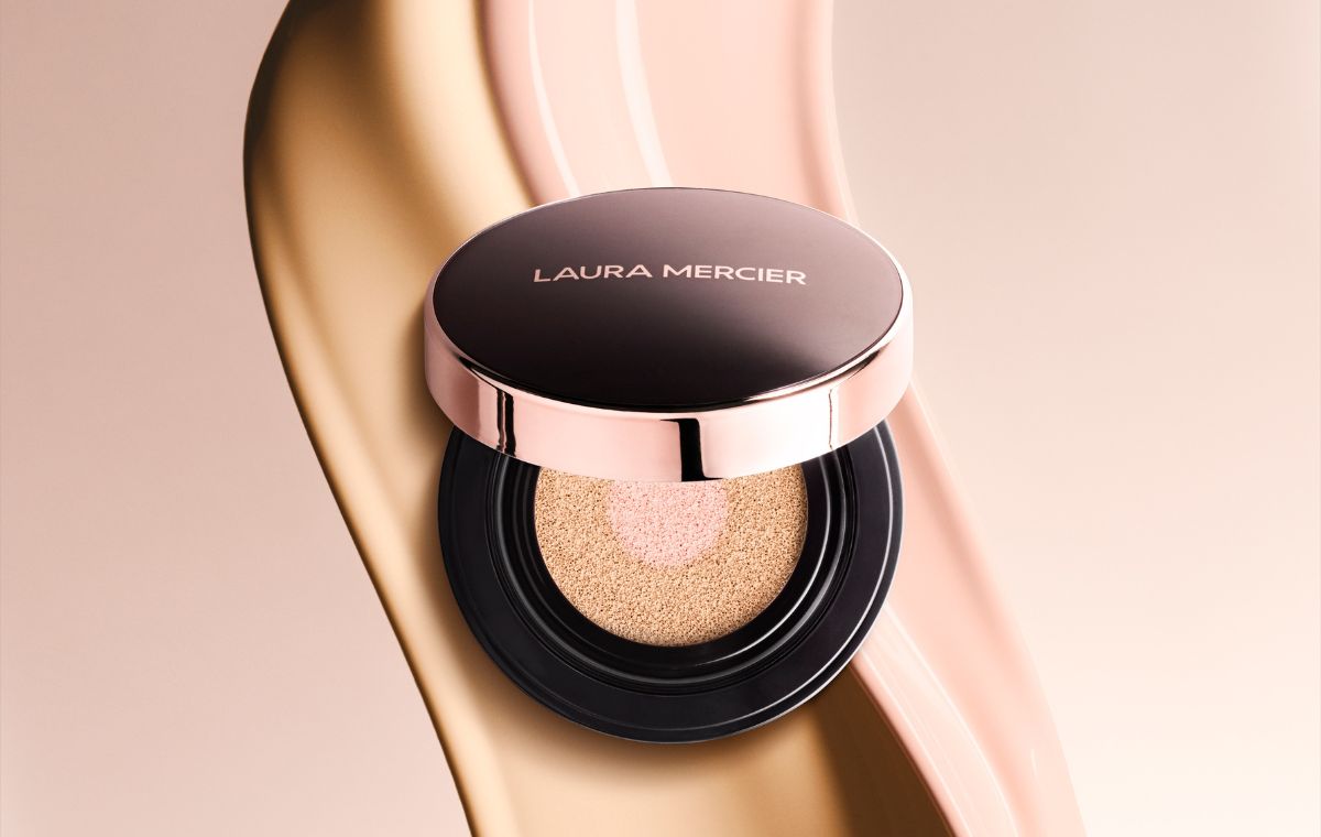 ローラ メルシエ】の大人気のクッションファンデに待望のトーンアップ