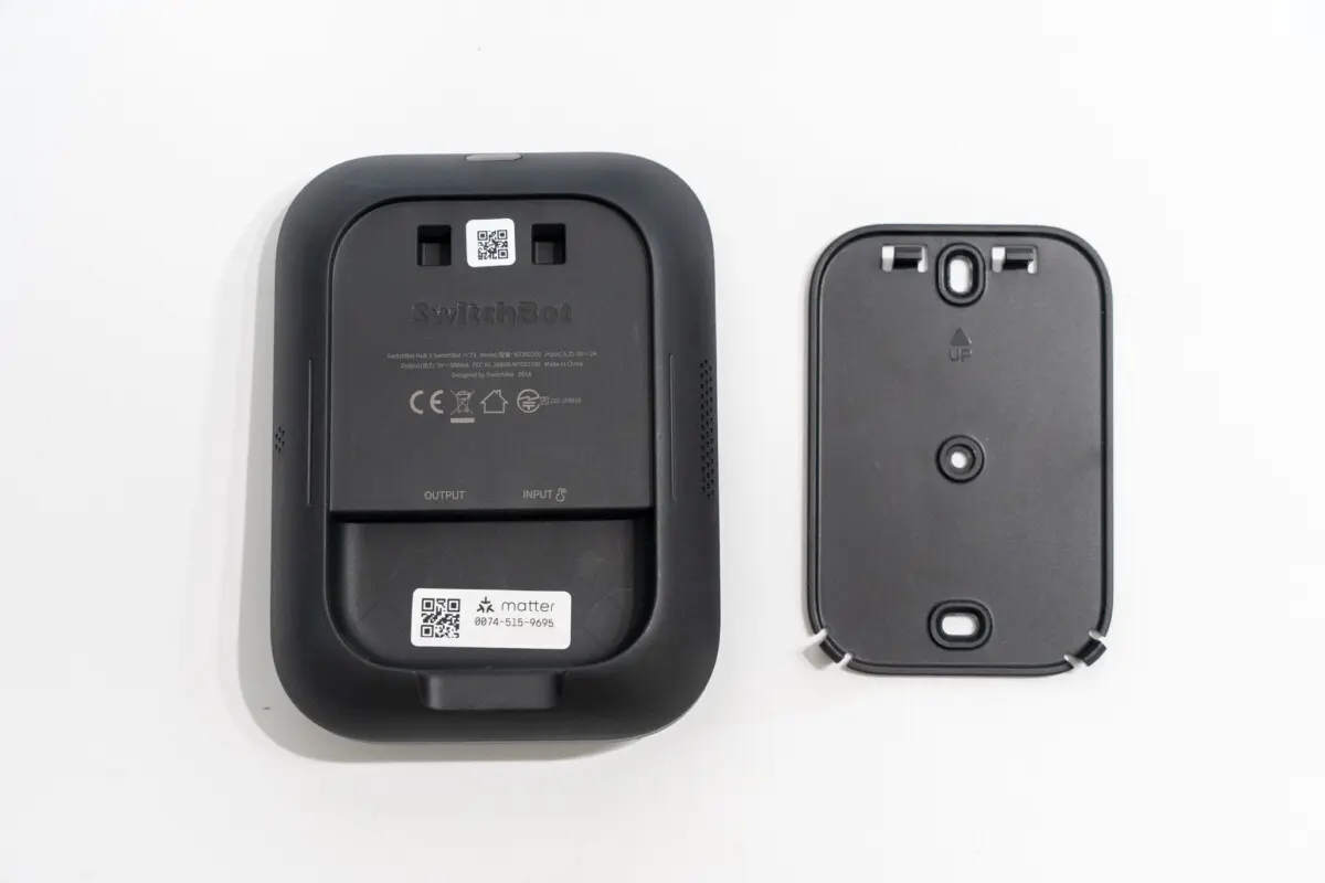 手元で操作できる快適さ。進化したスマートハブ「SwitchBot ハブ3