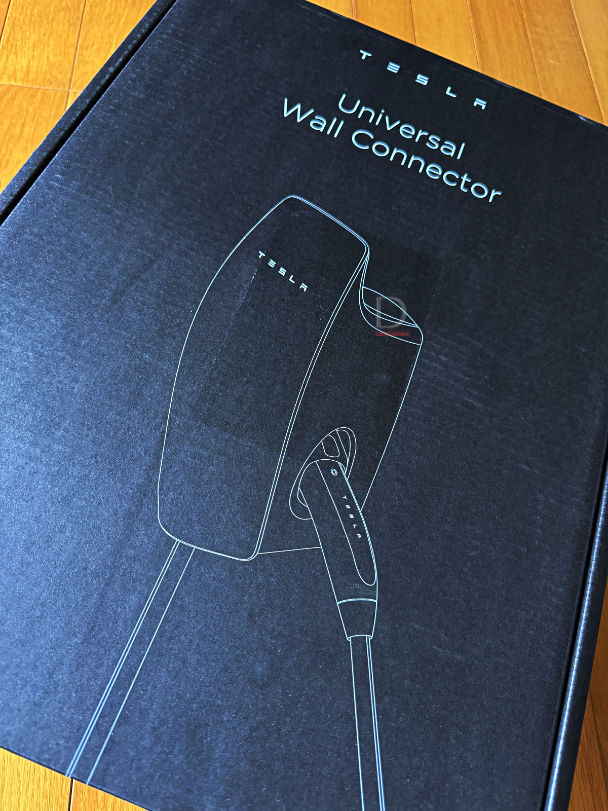 在庫あり テスラ ユニバーサル ウォールコネクター 充電器 NACS/J1772