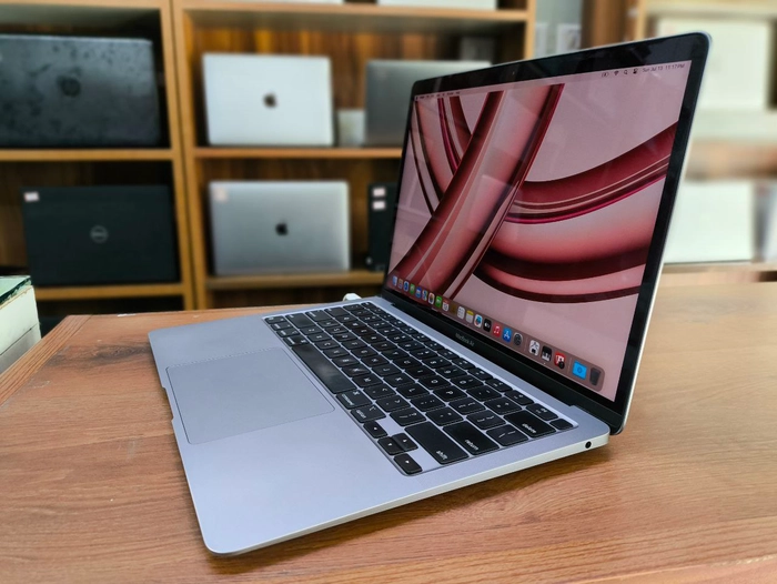 Apple MacBook Air M1 (2020) 16GB, 256GB, 13-inch - Space Grey