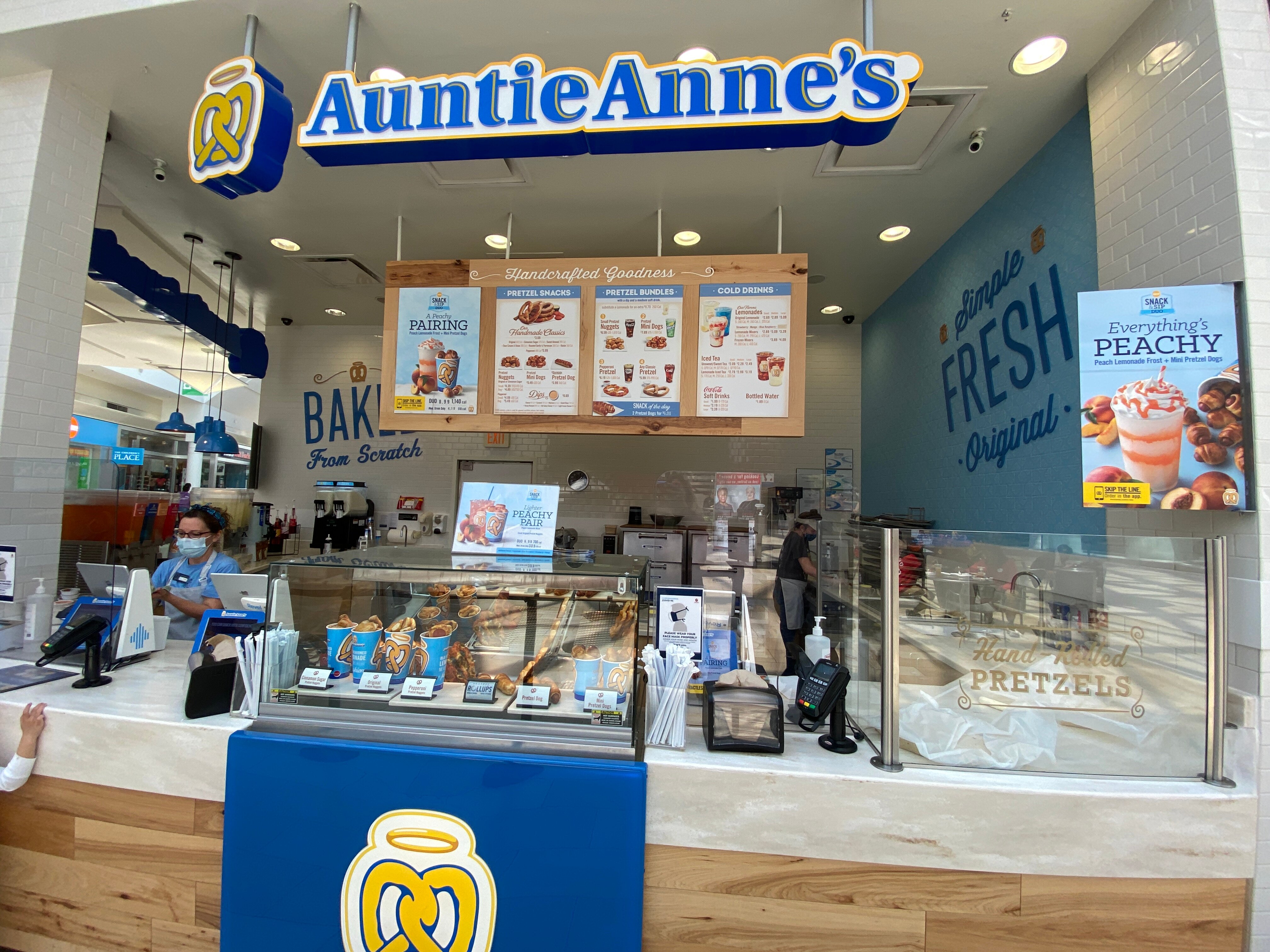 AUNTIE ANNE'S, Newark - 752 Christiana Mall Rd - Restaurant