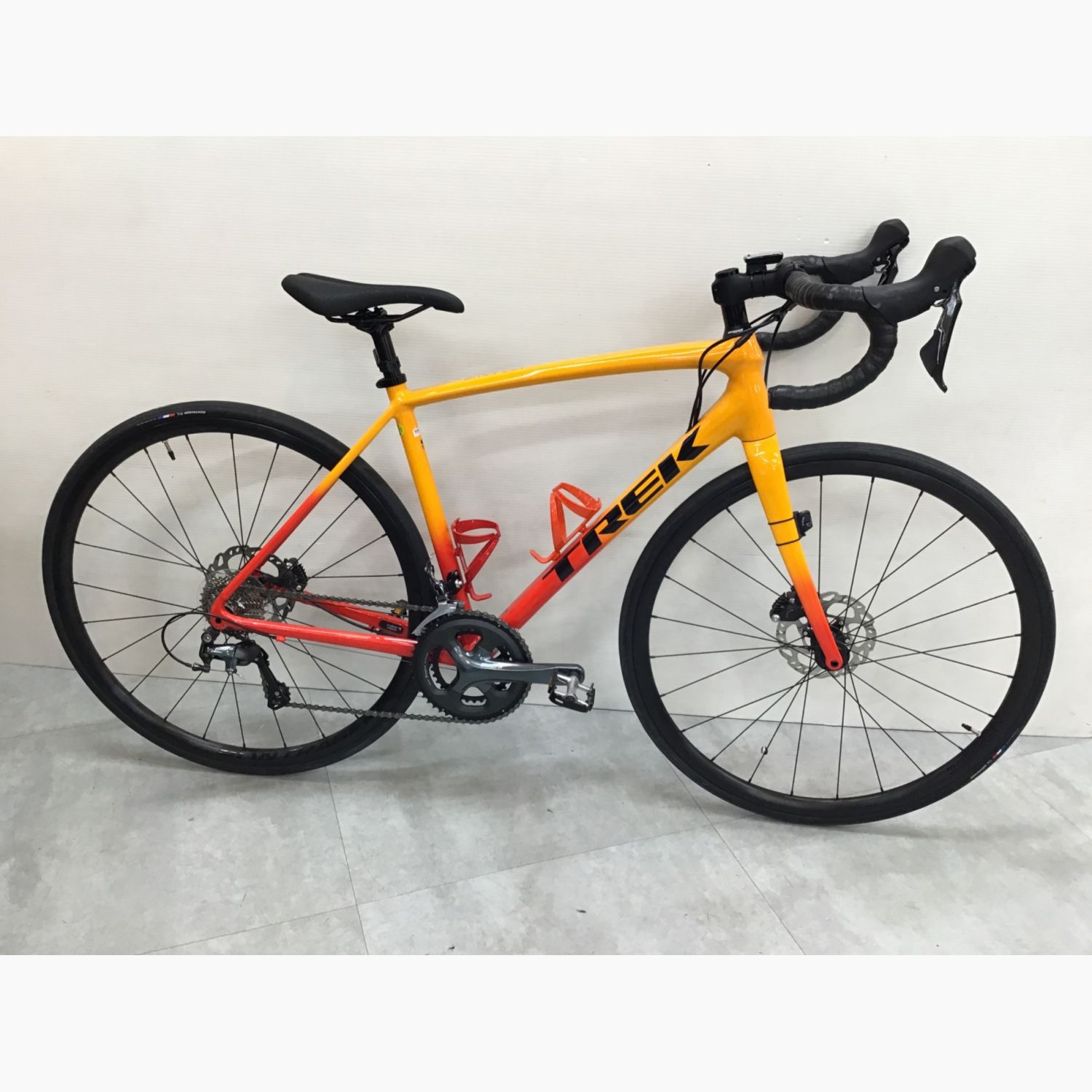 TREK ロードバイク オレンジ×レッド emonda ALR4 2021モデル サイクル