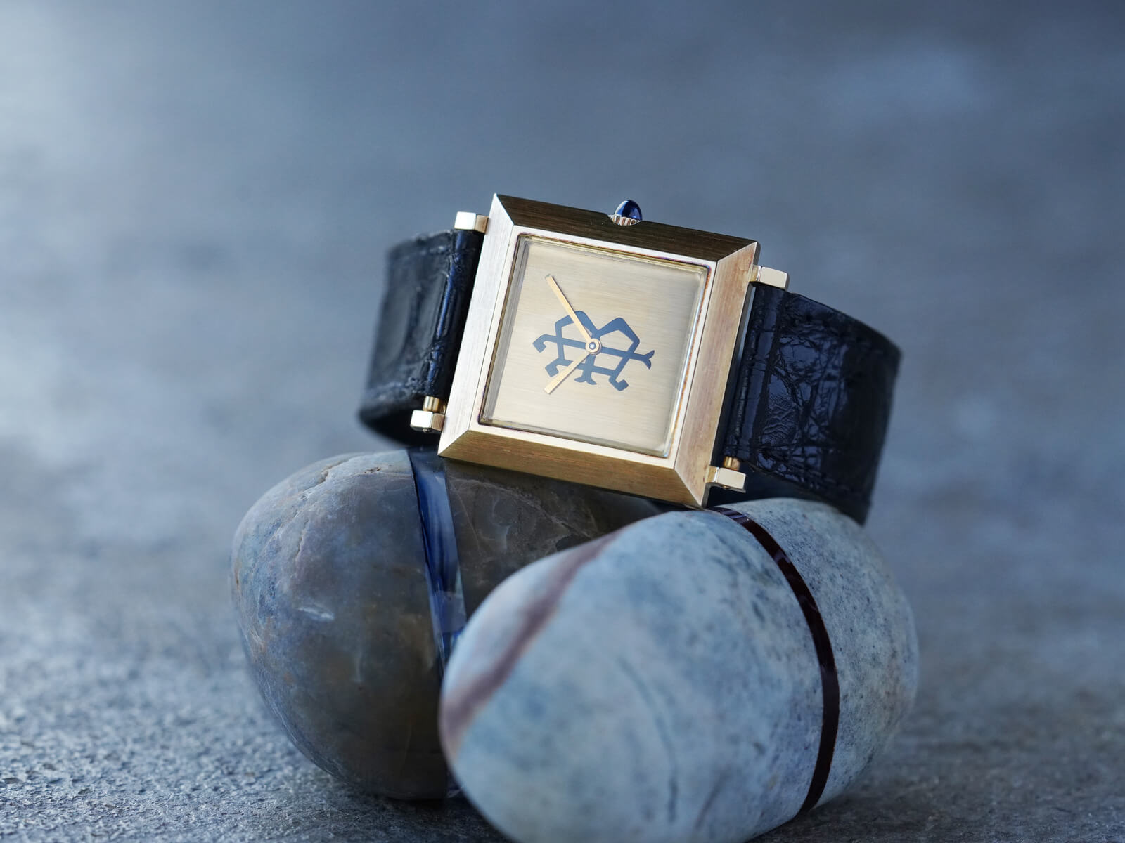 ブシュロン/カレスクエアケース/ゴールドダイヤル/Boucheron/Carree