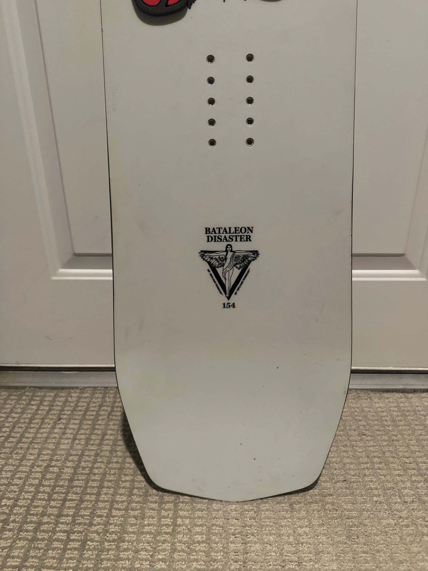 154cm Bataleon Disaster | SidelineSwap | Buy and Sell on SidelineSwap
