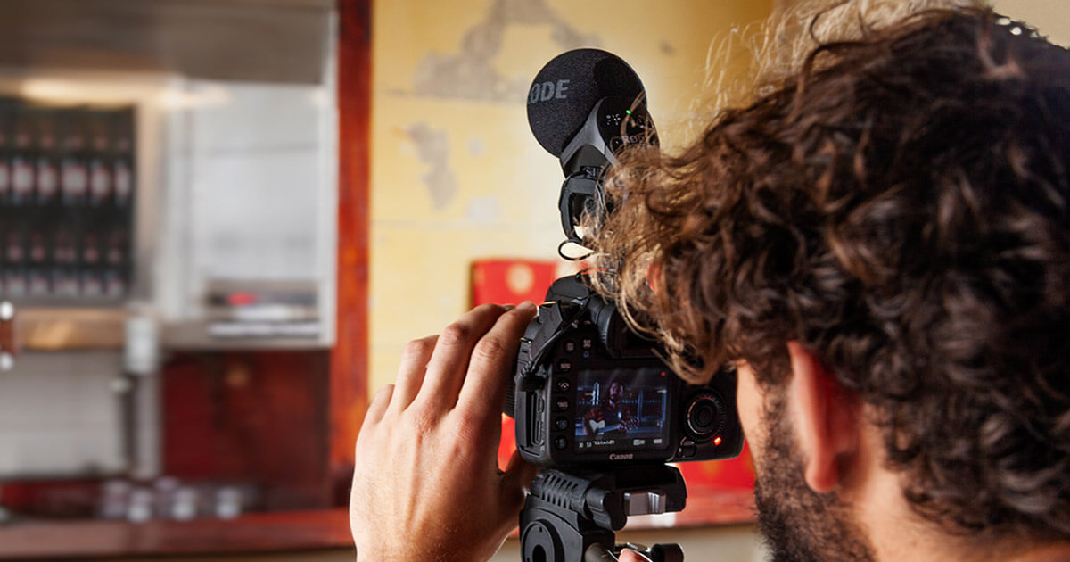 Stereo VideoMic Pro | Stereo On-Camera Microphone | RØDE