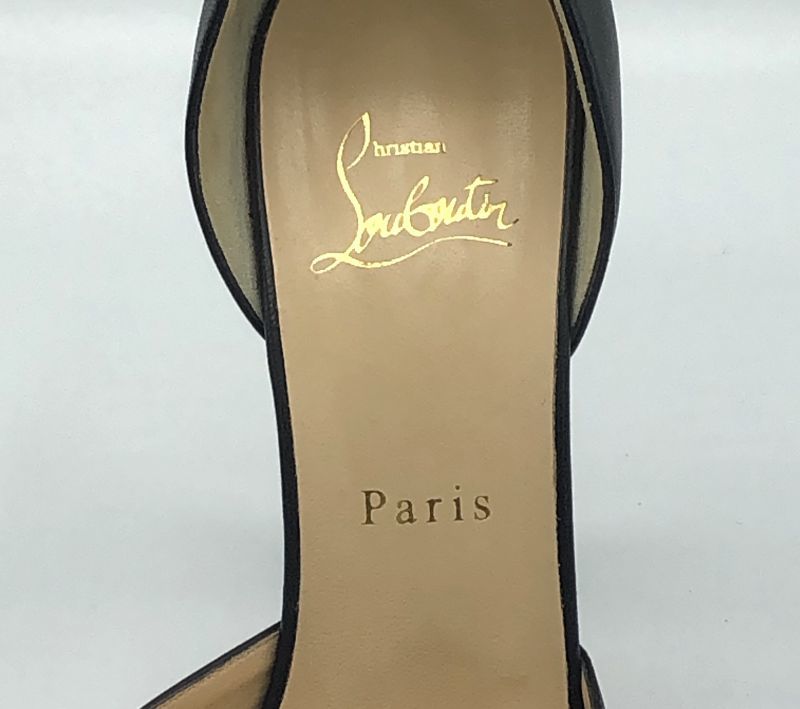 Christian Louboutin(クリスチャンルブタン)ルブタンブラックオープン