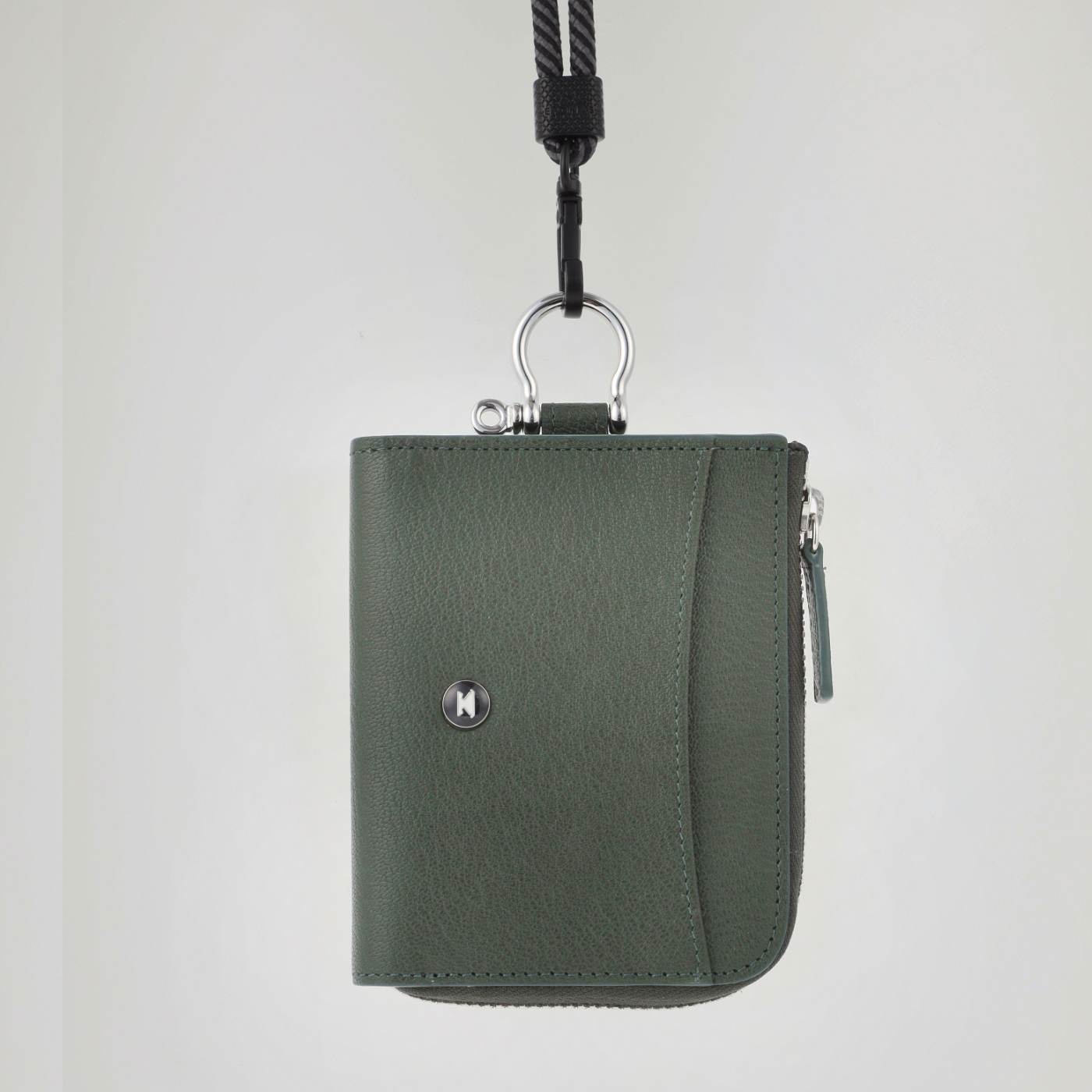 ジップレザーウォレット モスグリーン AirTag 収納ポケット付き / Zip