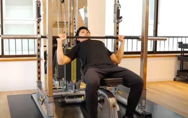 インクラインベンチプレス | How to training｜トレーニング動画