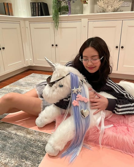 ジェントルモンスターとBLACKPINKジェニーがコラボ、インスタグラムで