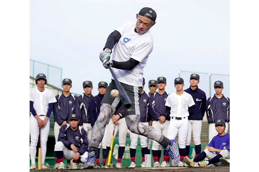 ボールをよく見て」はなぜ危険？ 成長の妨げも…イチロー氏から学ぶ