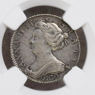 1703年 英国🇬🇧 アン女王 VIGO 6ペンス銀貨 NGC XF45 – FIRST SOVEREIGN