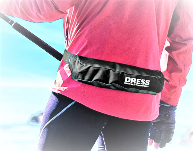 腰巻きライフジャケットを装着して釣りに出かけたい！