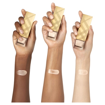 Burberry Beauty / バーバリー ビヨンド ラディアンス ルミナス