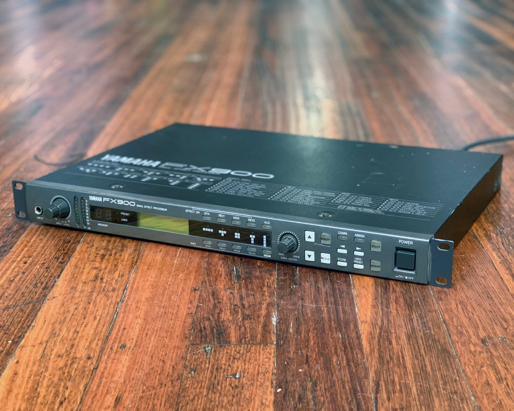 YAMAHA FX900 – Found Sound