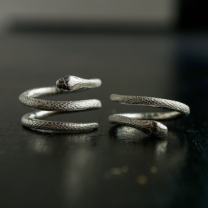 ELCAMI / Boom slang Ring (ER-137S/G) – Fuligo / Fuligoshed