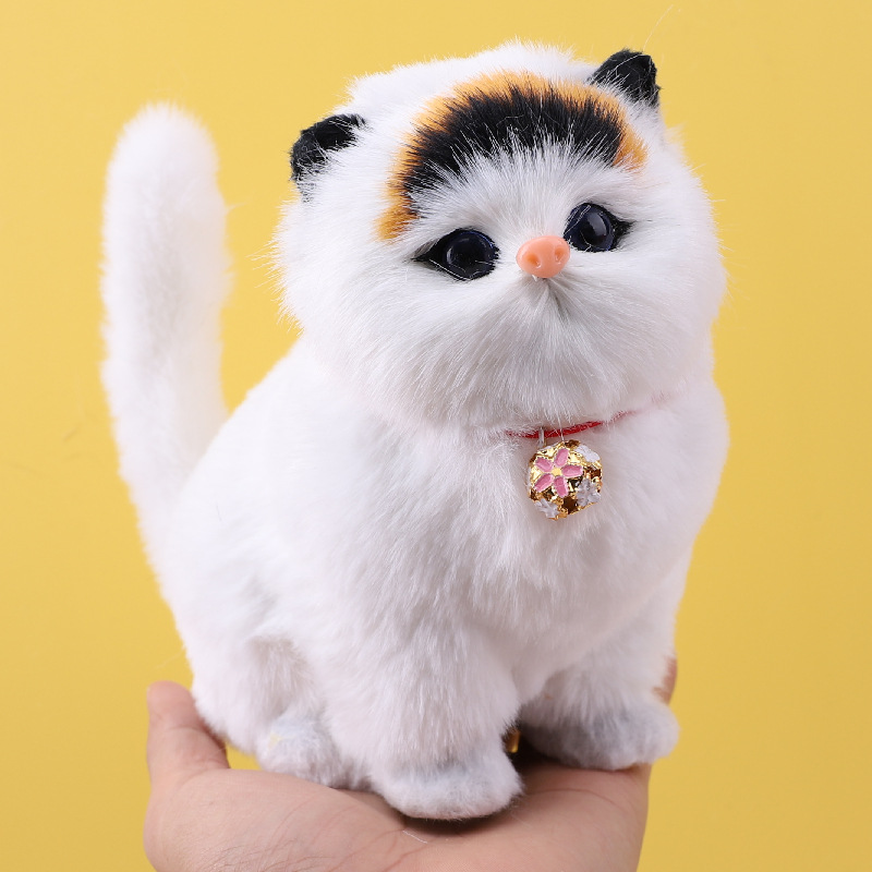 華やか鈴付き三毛猫ぬいぐるみ 三毛猫|猫ぬいぐるみ専門通販 Nyankomo