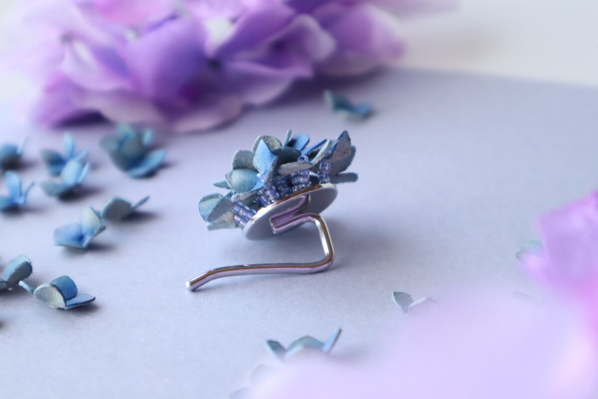 紫陽花 ブルー 革花 ポニーフック /レザーアクセサリー/夏 ヘア