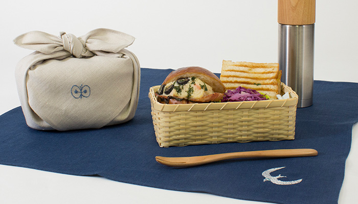 50 ミナ ペルホネン リネン刺繍 choucho サーモンピンク | ふろしき