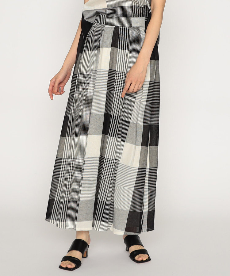 擬麻カラミ 白黒チェック柄マキシ丈タックスカート（28-10FG08-204