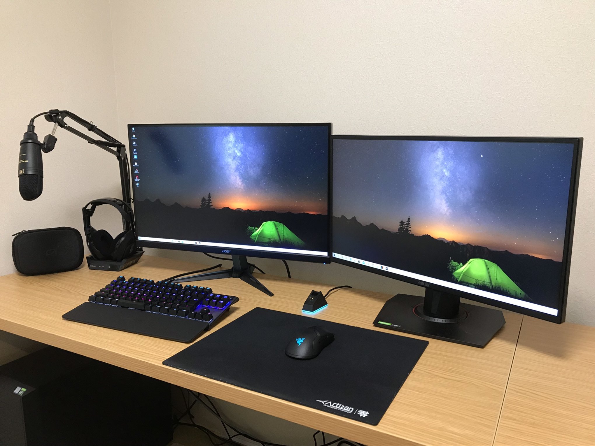 デュアルにする人は要注意！Amazonベーシックのモニターアームを2つ