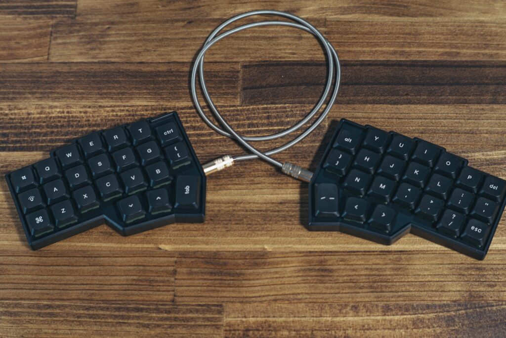 Corne V4 Chocolateを使ってみた！簡単に作れる自作キーボード