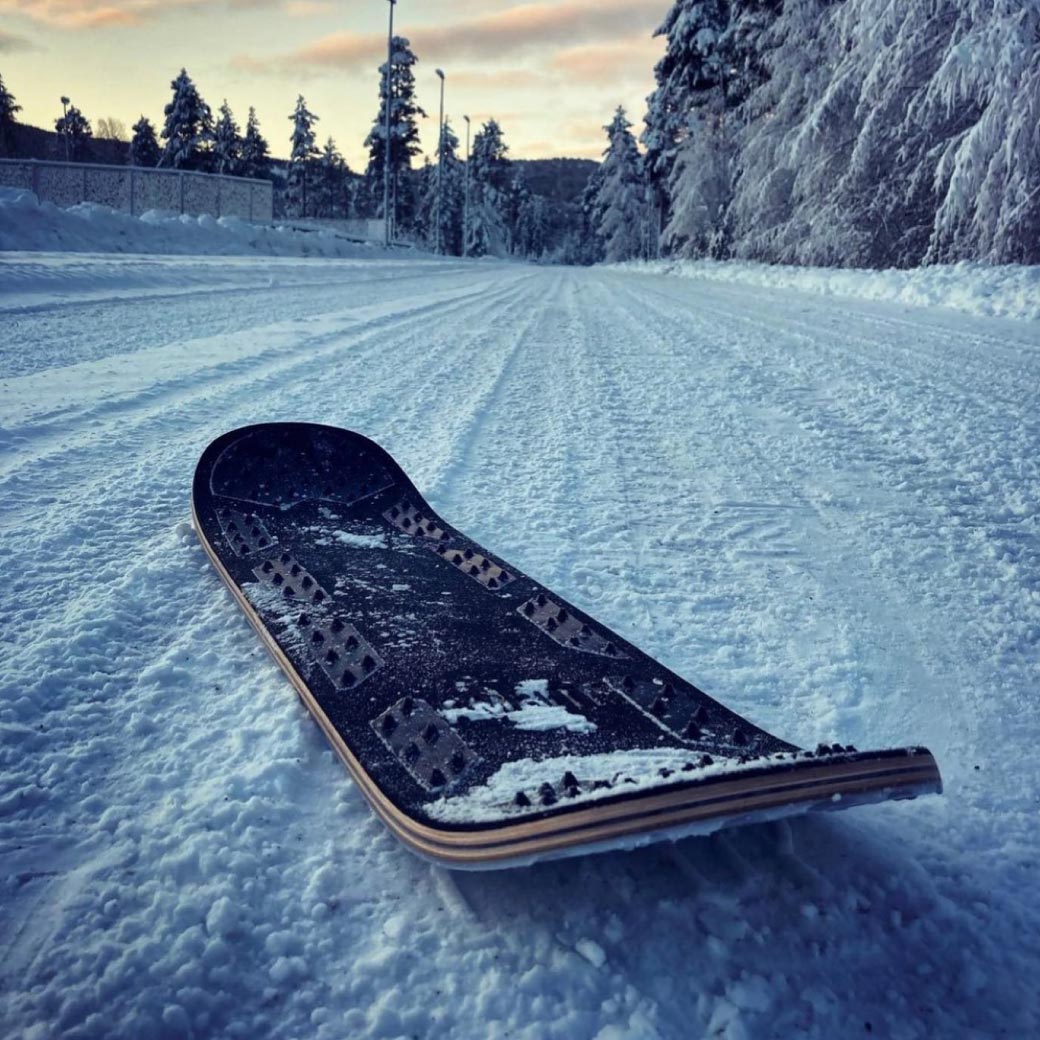 AMBITION SNOWSKATES(アンビションスノースケート)とスケートボードの