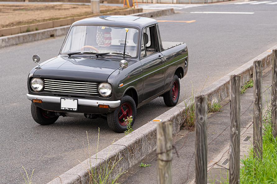 2スト好きライダースカフェオーナーのマツダ・ポーター(KBAA33型