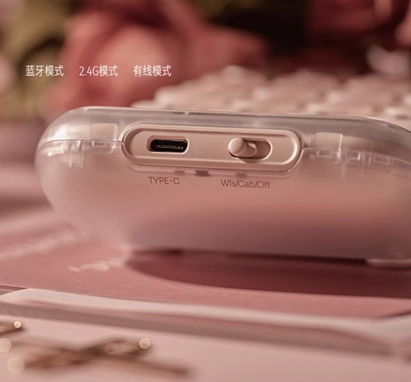 Qoo10] Lofree 公式 洛斐「ファンデーションリキッド」3