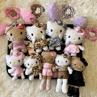 Qoo10] サンリオ 【限定ギフト】日焼けキティ キティ キテ