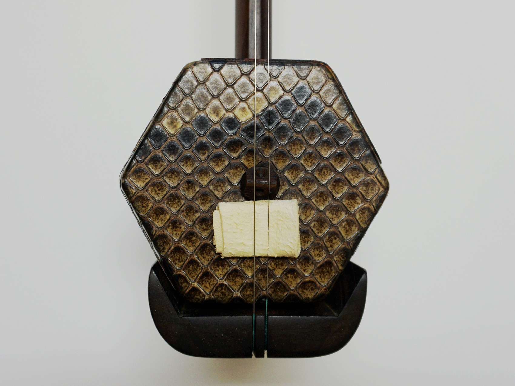 楽器一覧 | 二胡の弦韻堂