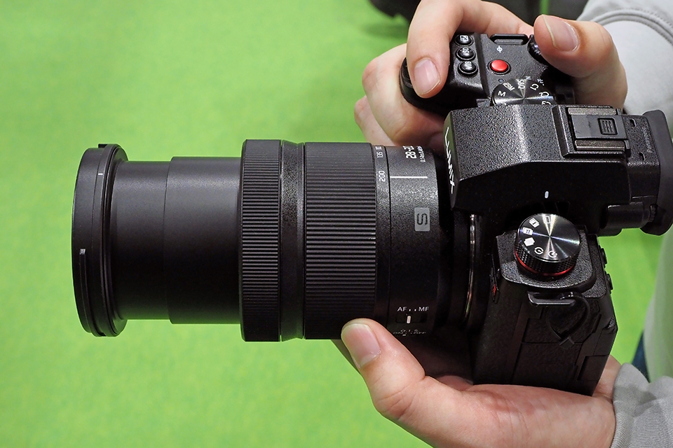 発表直後の「LUMIX S 28-200mm F4-7.1 MACRO O.I.S.」ファースト