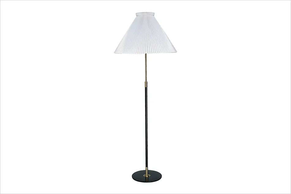Model351 Floor Lamp（モデル351 フロアランプ） / LE KLINT（レ