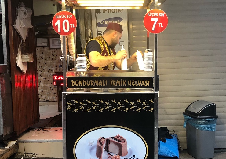 トルコで挑戦したいハイブリッドなスイーツ「ドンドゥルマル