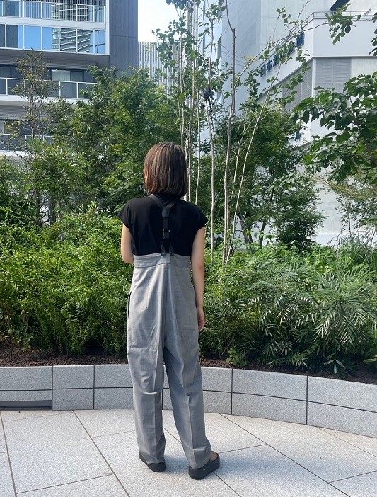 40代スナップ】H BEAUTY & YOUTHの名品！ 秋も使える「サスペンダー