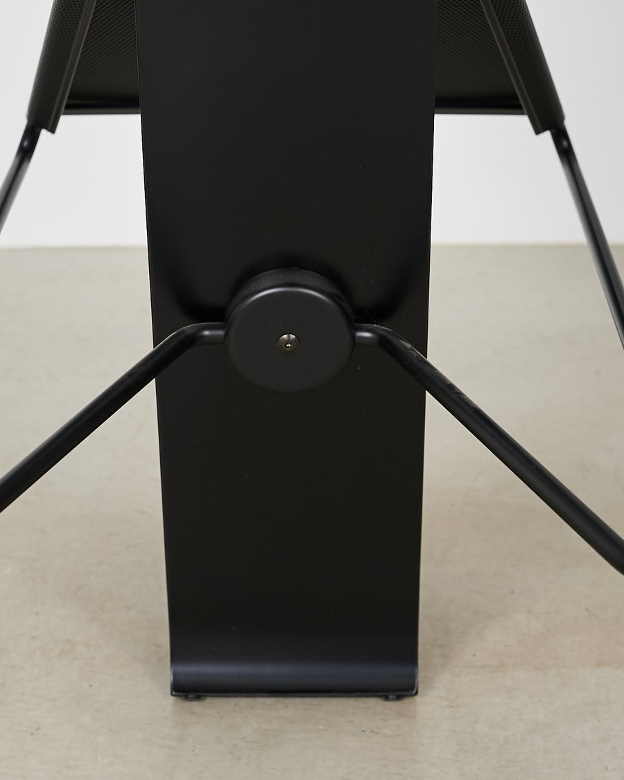 Vintage Chair by Pietro Arosio – Graphpaper