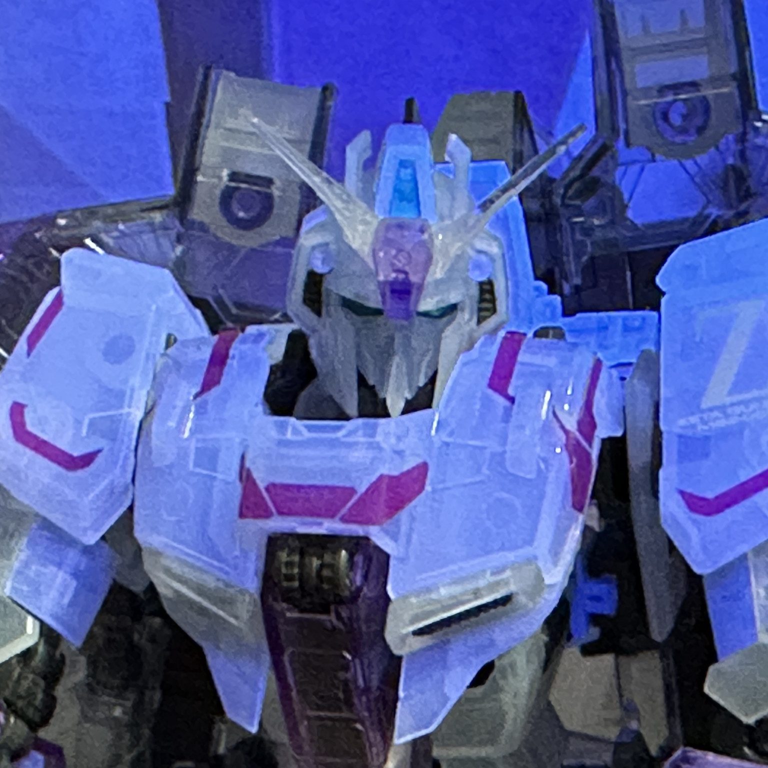 RG Zガンダム3号機 クリアバージョン｜takeraさんのガンプラ作品
