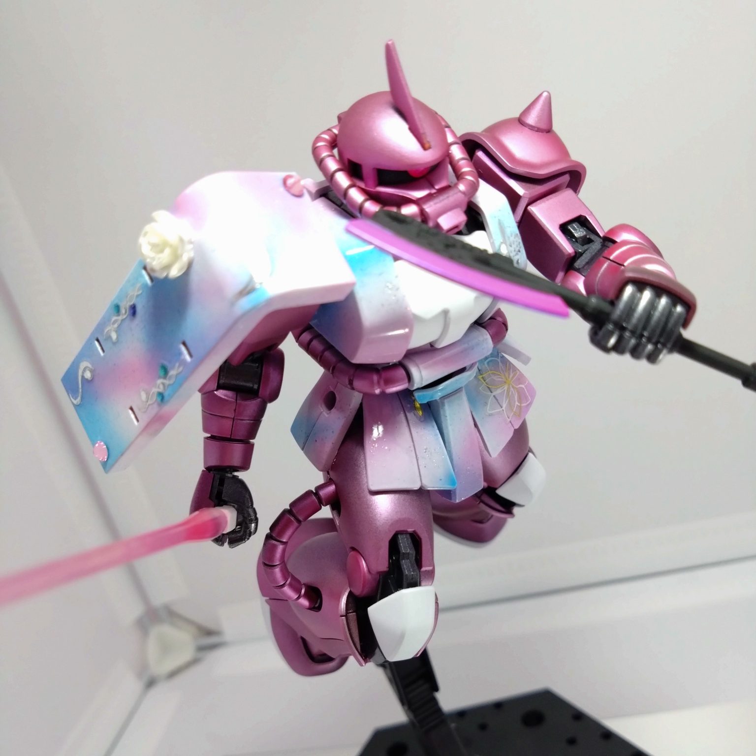 娘専用 KAWAII ZAKU｜banjiroさんのガンプラ作品｜GUNSTA（ガンスタ）