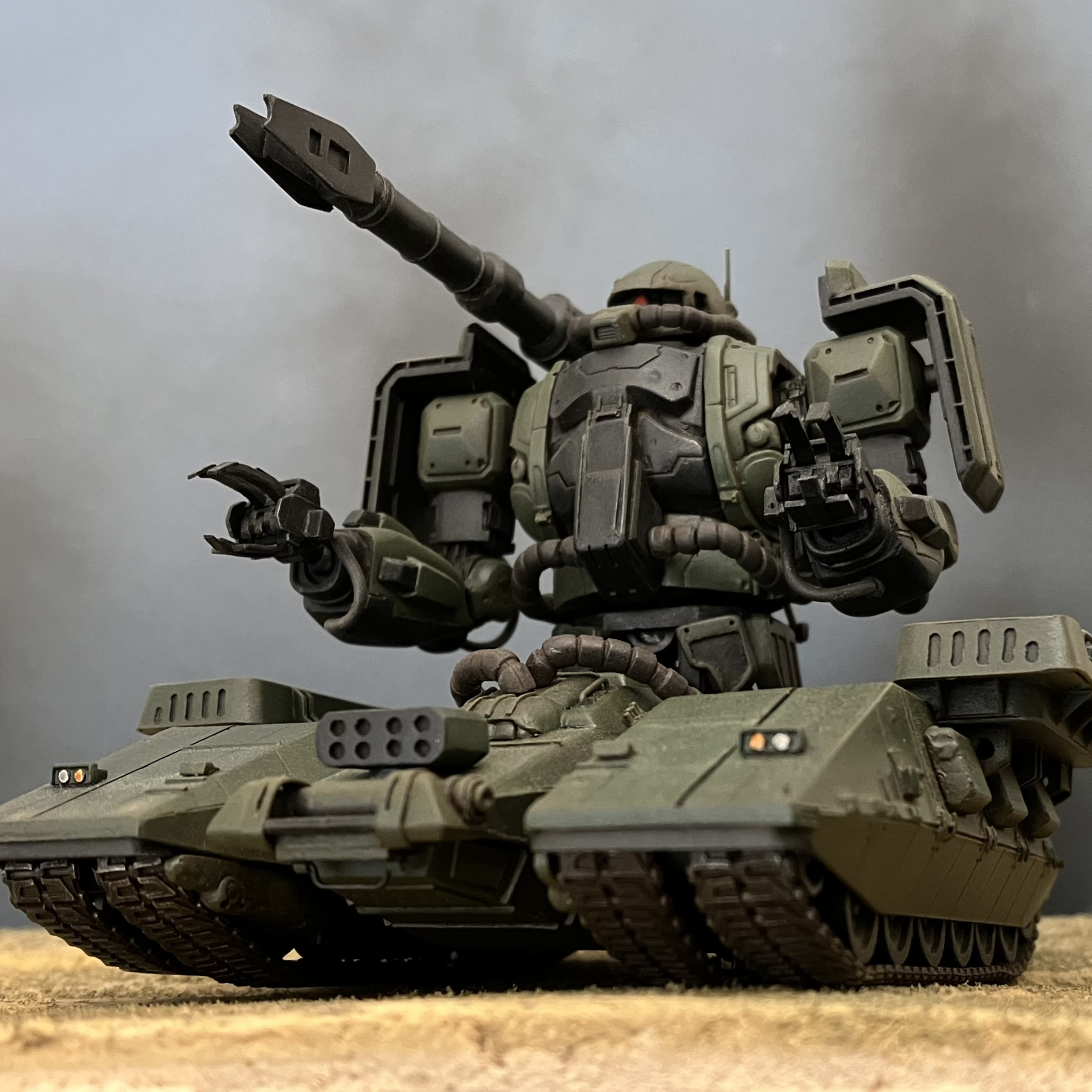 ZAKU TANK 復讐のレクイエム｜誠一さんのガンプラ作品｜GUNSTA（ガンスタ）