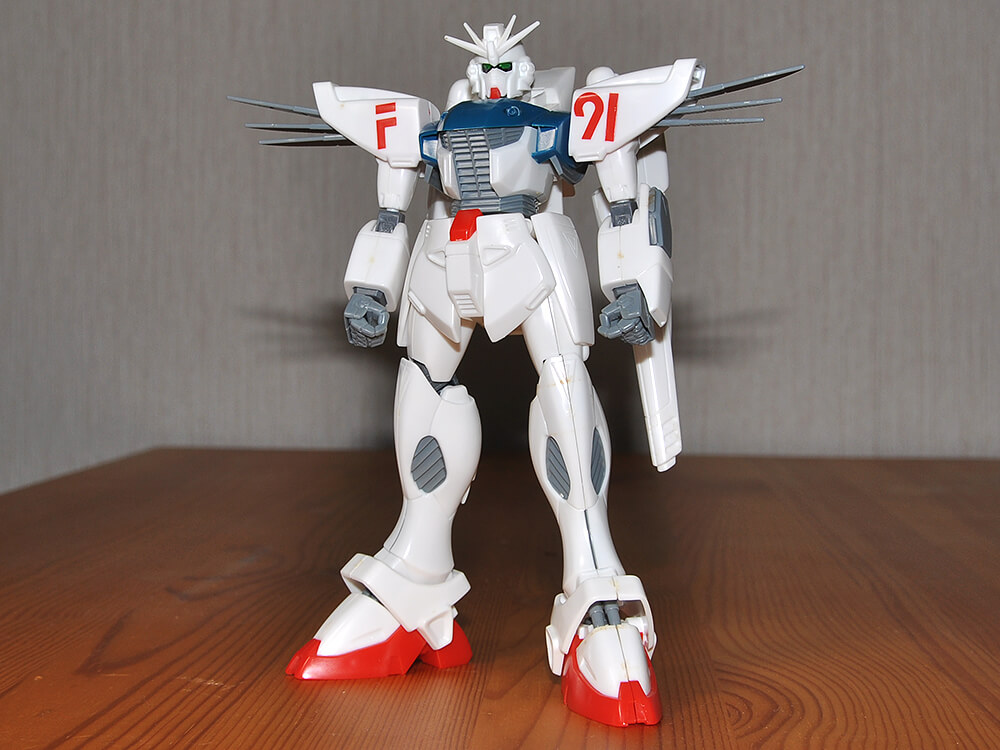 旧キット 1/100ガンダムF91レビュー】劇中の再現度が高い良キット