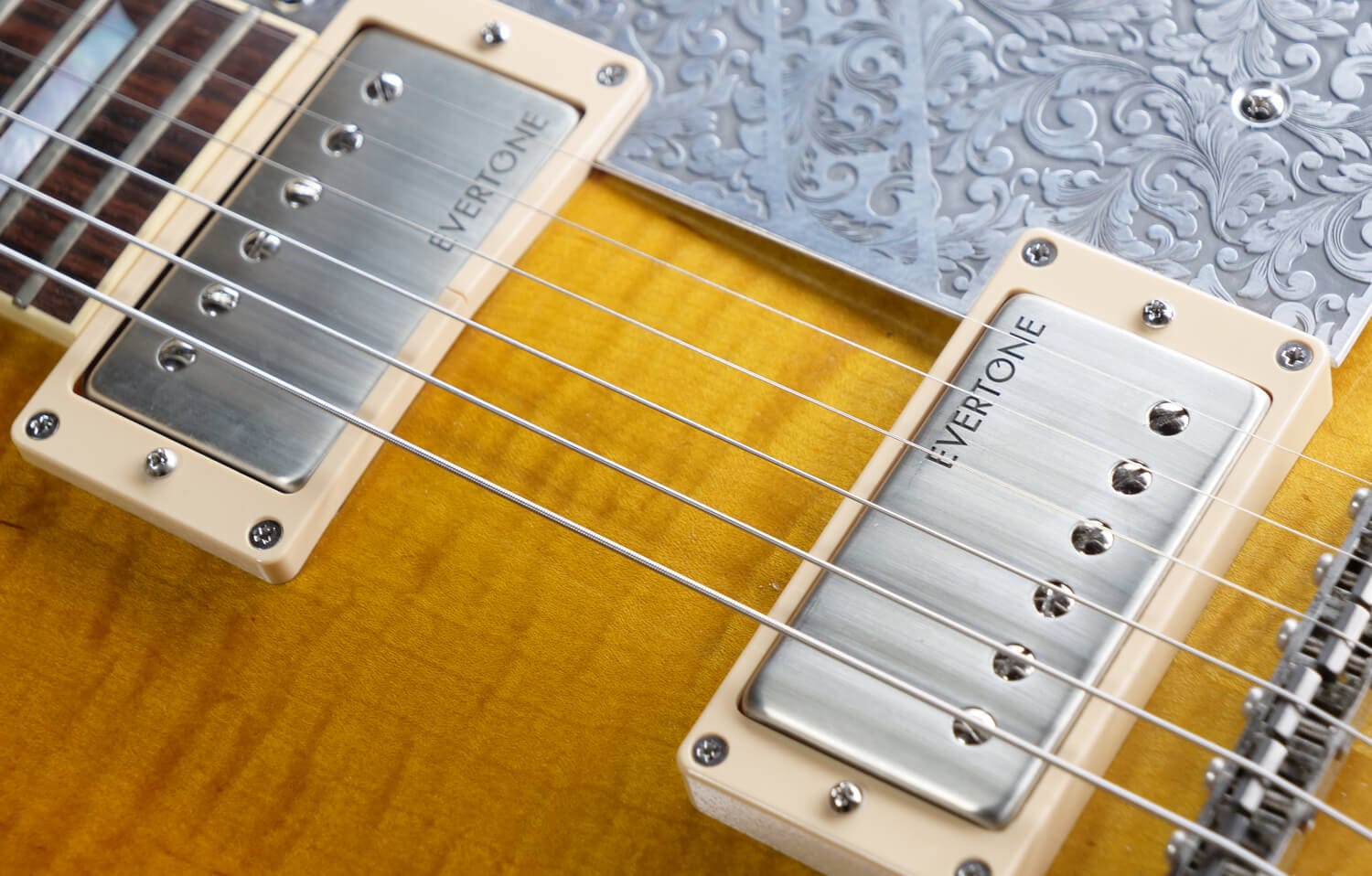 ギターピックアップ完全ガイド - 種類から選び方・交換方法まで