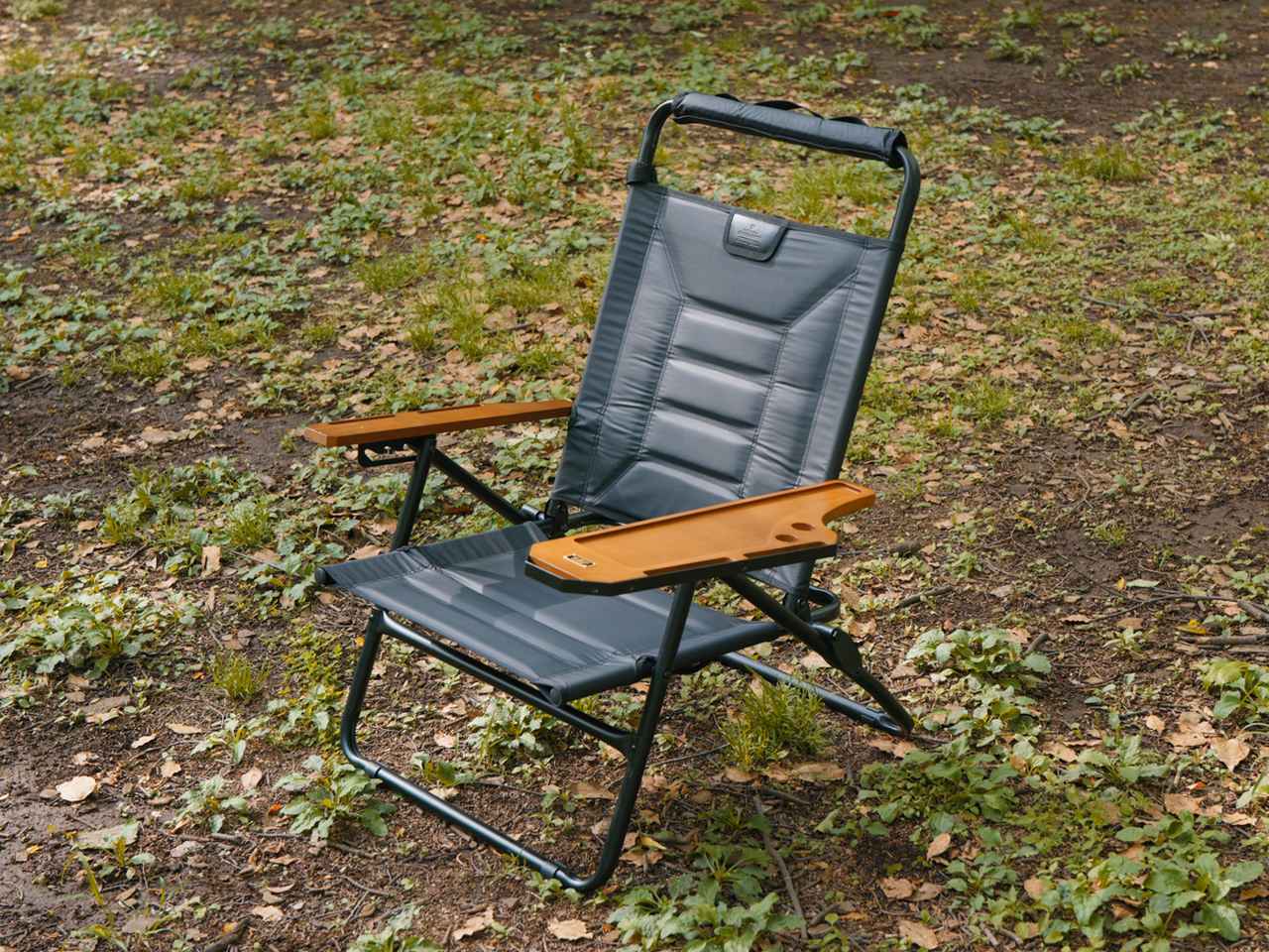 AS2OV（アッソブ）の人気チェアをカスタム！『サイドテーブル”LEFT