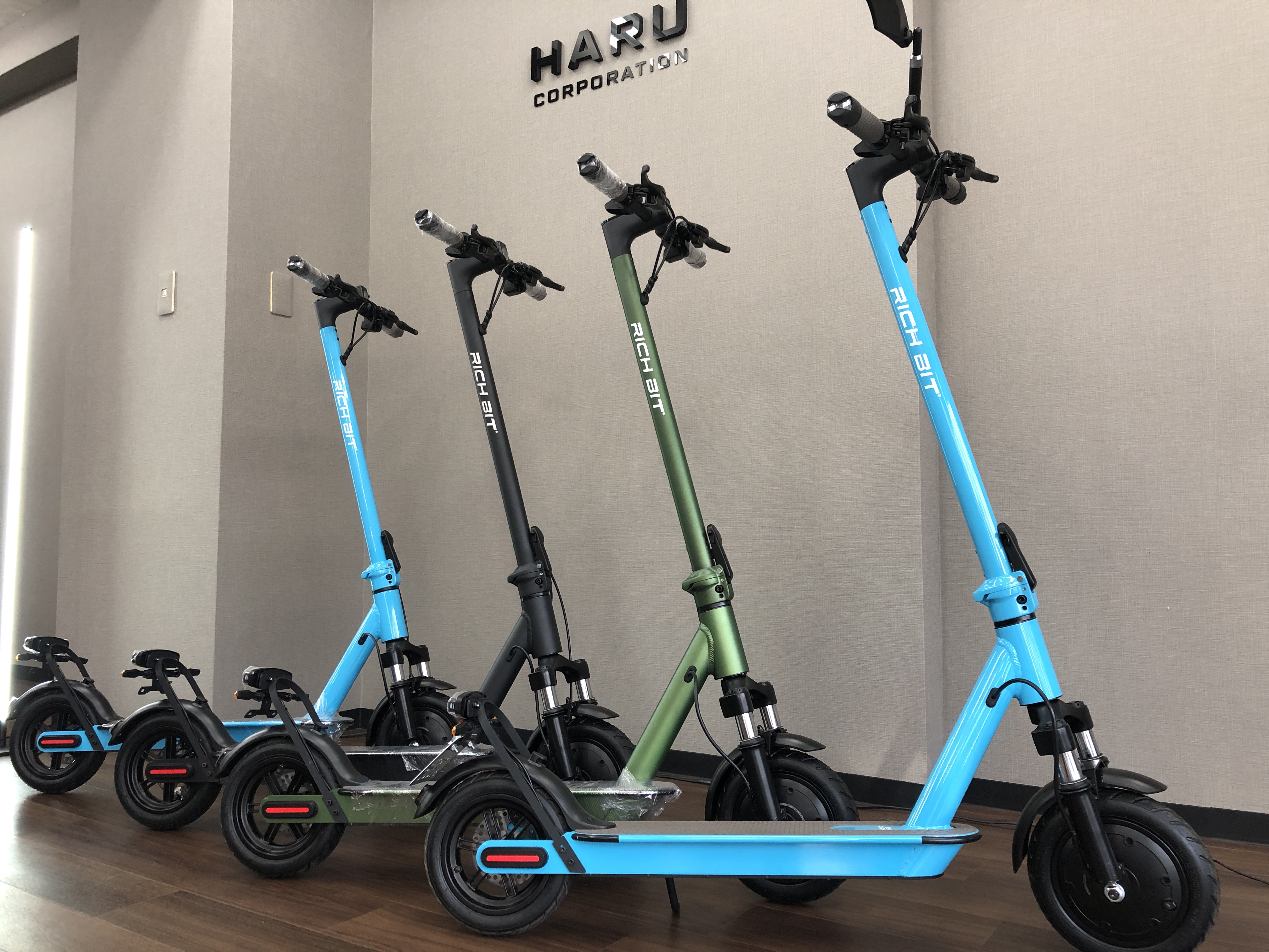 RICHBIT ES1 Pro の実際 | 中古車販売のハルコーポレーション