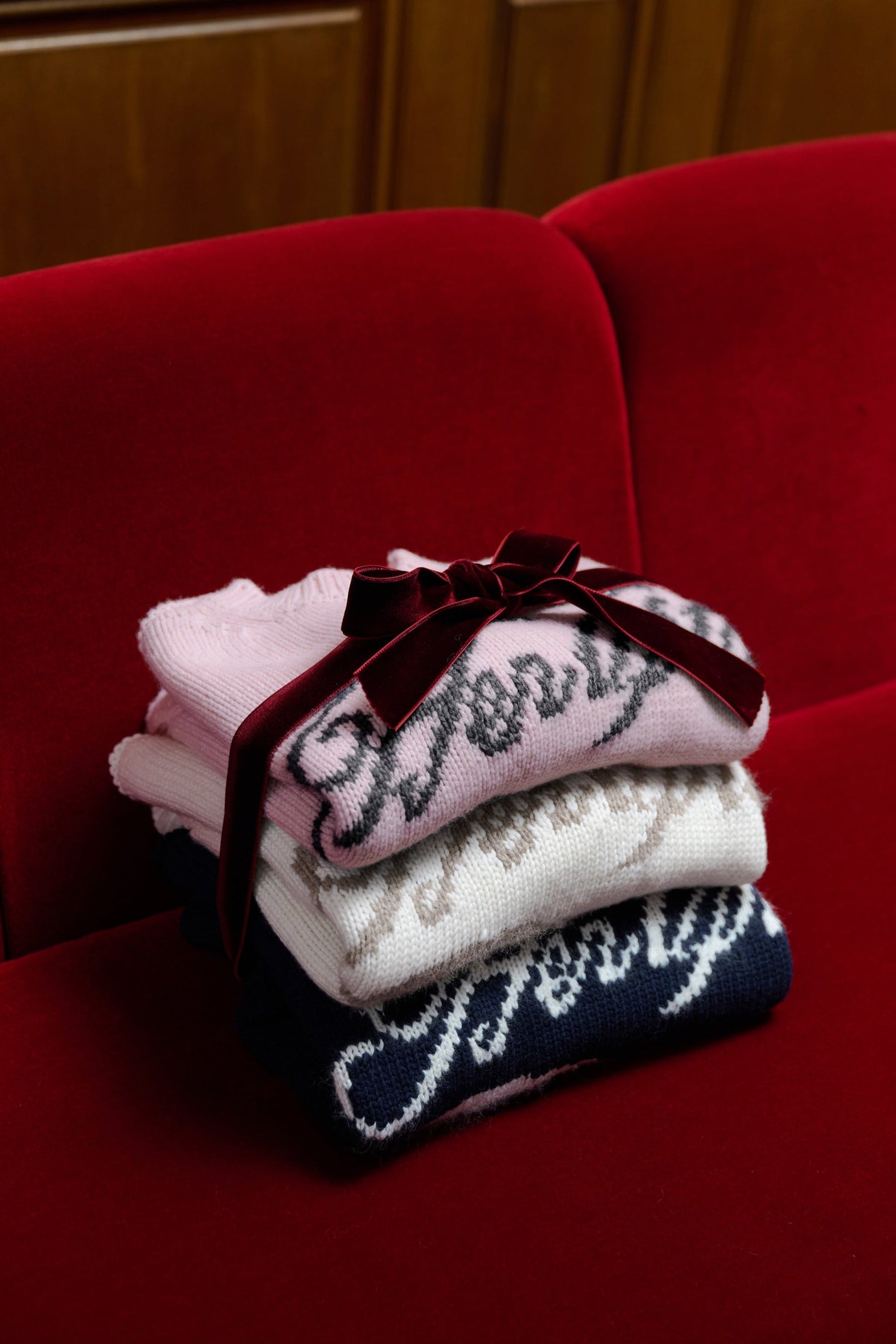 Loved one Logo Jacquard Knit